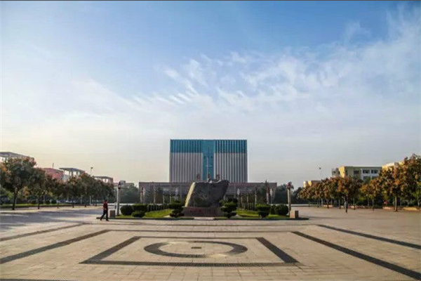 河南大学濮阳工学院是几本