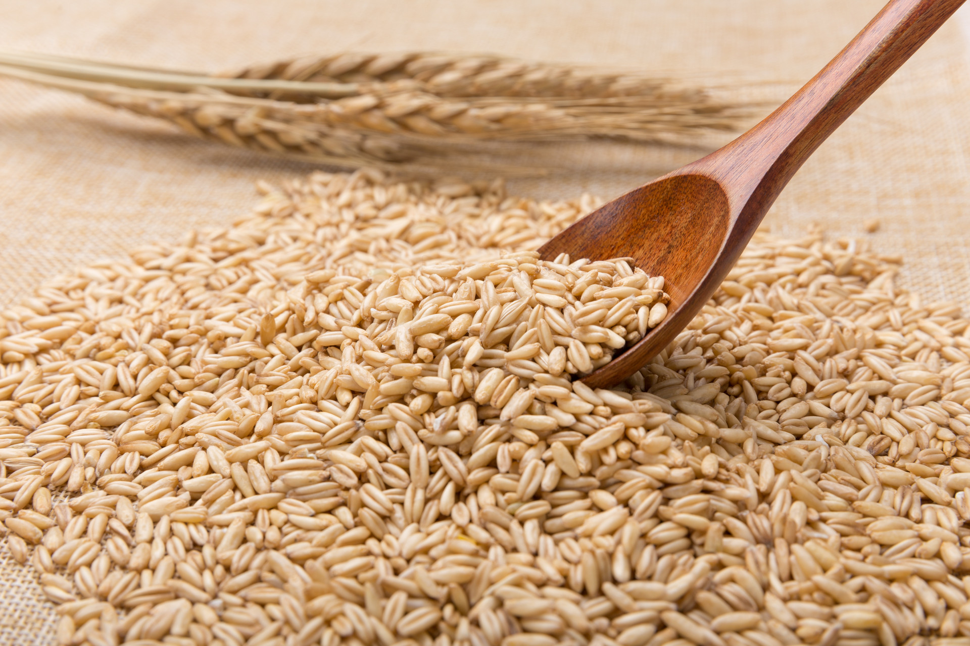 麦子怎么变成麦仁,麦子怎么做成麦仁,什么时候的麦子是麦仁_大山谷图库