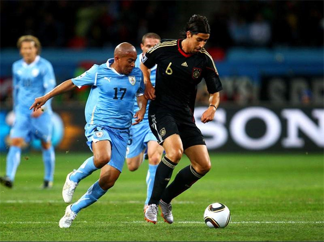 关于2010年德国vs乌拉圭的信息