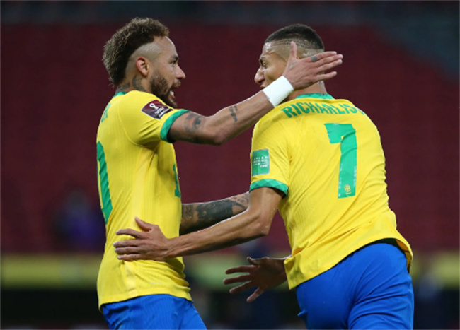 巴西vs瑞士历史战绩（3场，不分仲伯）