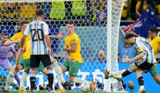阿根廷2-1澳大利亚晋级8强（梅西打破僵局）