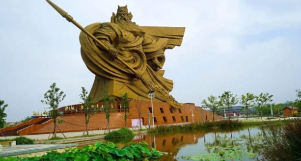 荆州关公像建于哪一年 荆州关公像为什么拆除
