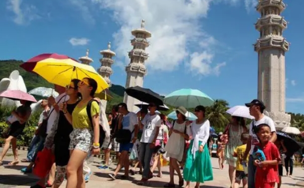 旅游市场升温 下一站在暑假还会迎来高峰？