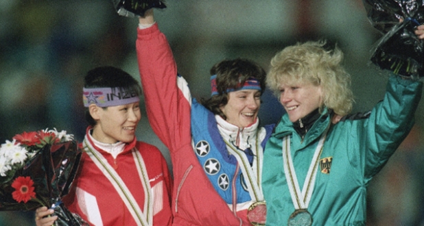 1992年冬奥会中国选手谁获得两枚银牌  共获得多少奖牌？