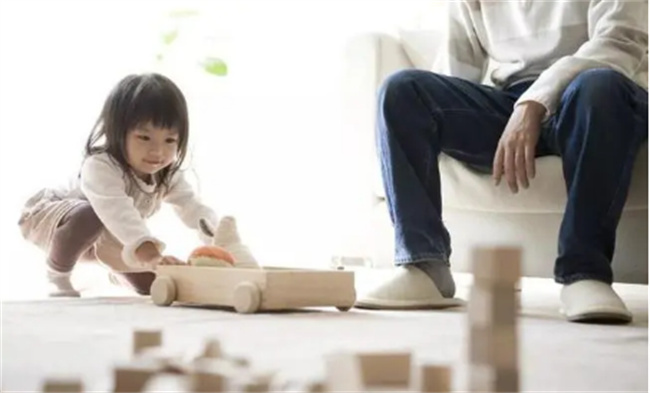 孩子爱搞破坏是孩子聪明的表现吗