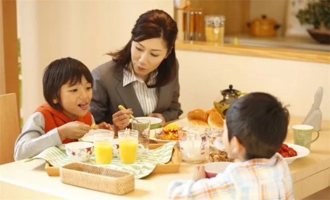 培养孩子的自理能力应该从什么时候开始