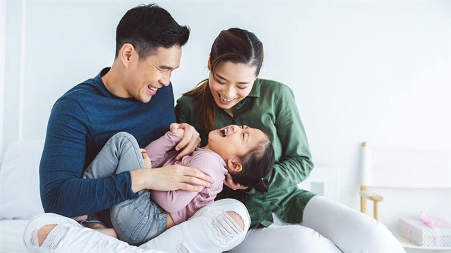 比起打和骂孩子更害怕爸妈当面做什么事情