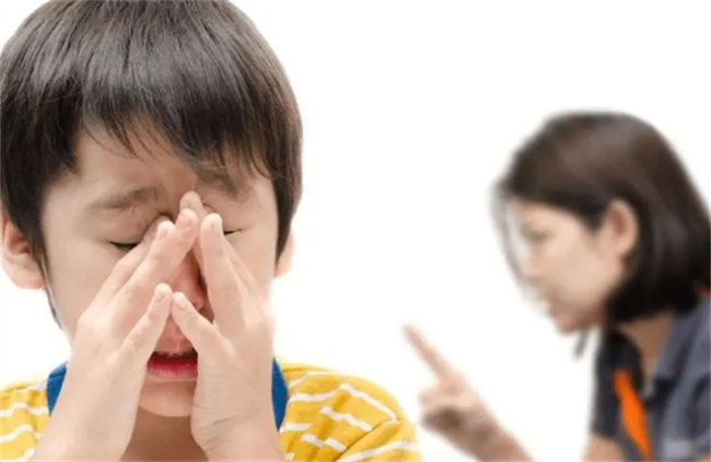 动不动就哭的孩子怎么教育