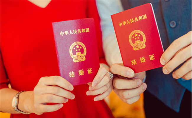 为什么年轻人偷偷领证，隐瞒结婚的原因