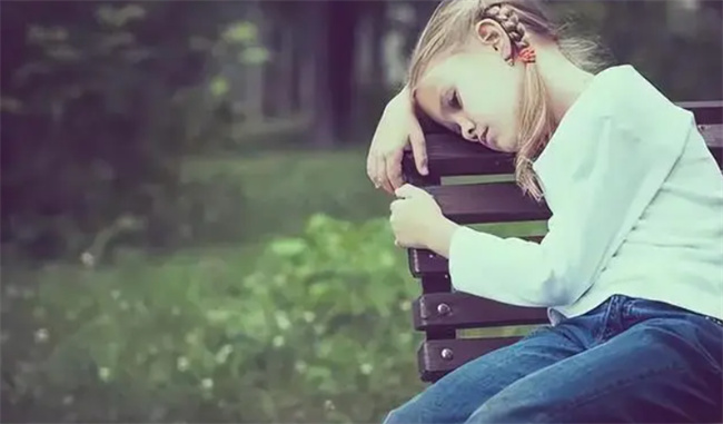 为什么女孩抑郁率竟是男孩的2倍多呢
