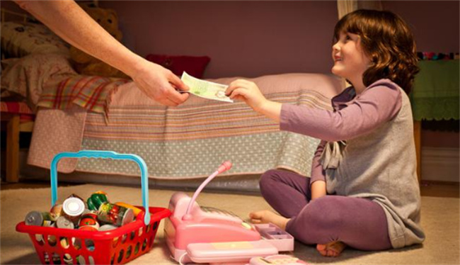 孩子找父母要钱家长该如何培养其金钱观念