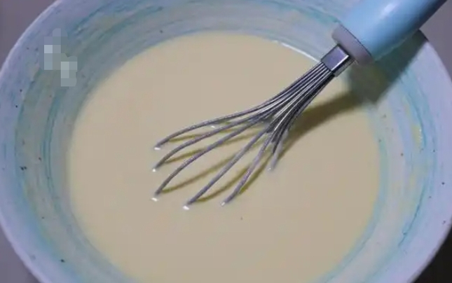 煎饼果子的做法和配方 教你在家做煎饼果子