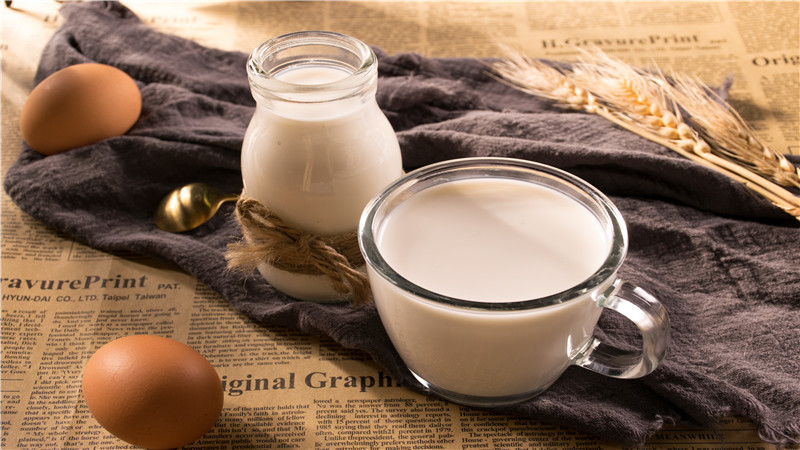 高钙奶和纯牛奶的区别