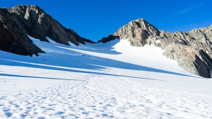 欲渡黄河冰塞川,将登太行雪满山赏析