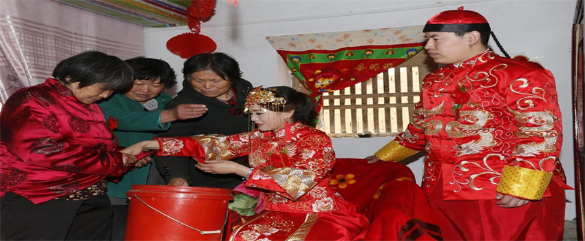 农村的婚礼都有什么传统的习俗