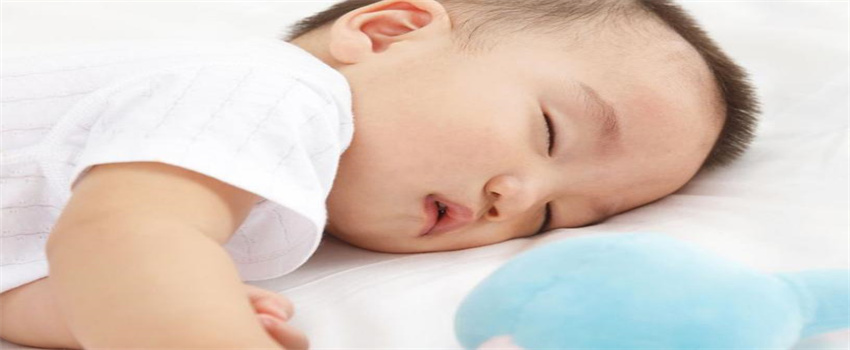 宝宝睡觉容易醒要怎么改善