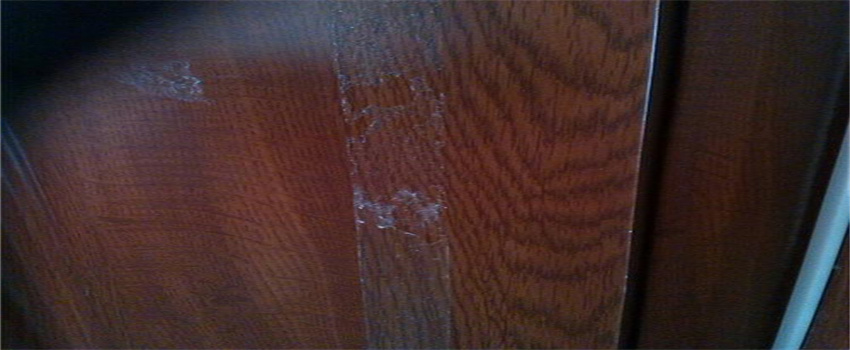 木门上的双面胶怎样可以快速清除