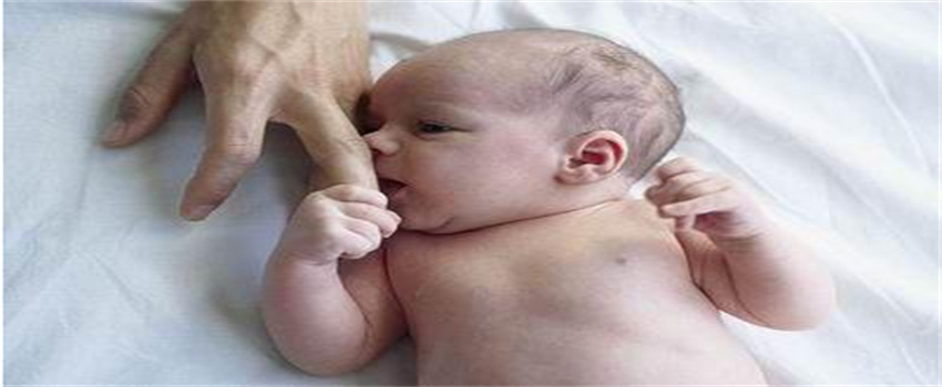  新生儿的护理需要注意什么