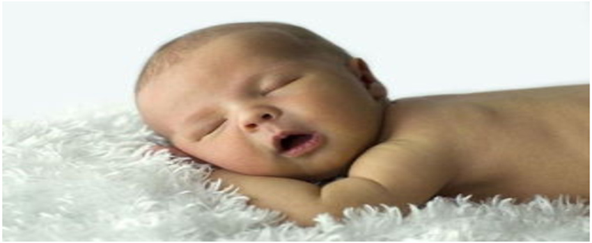 新生儿张嘴睡觉是正常吗 