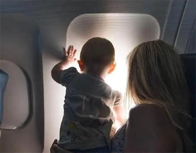 儿童中耳炎能坐飞机吗