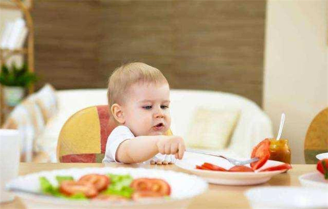 宝宝总不喜欢吃饭改善的方法有哪几种