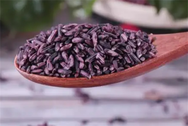 紫米是黑米吗
