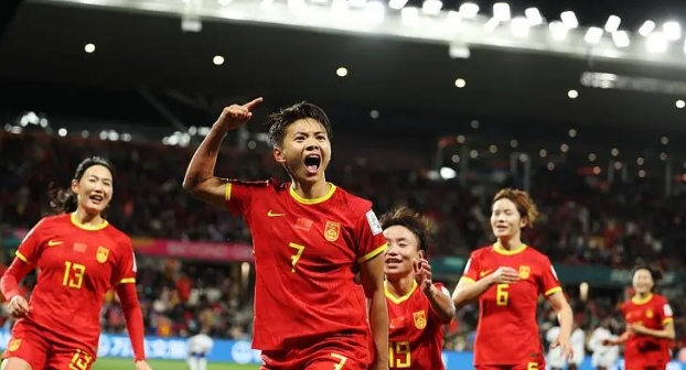 王霜闪耀女足世界杯：少一人中国女足1-0领先海地队，首开纪录