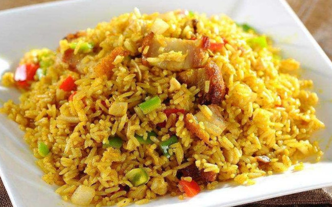 ​咖喱炒饭的做法，咖喱炒饭的功效