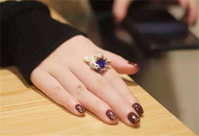 拥有什么手相的女人非富即贵呢