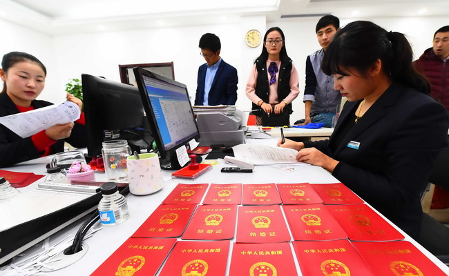 民政部将积极推进婚姻登记全国通办，有何好处