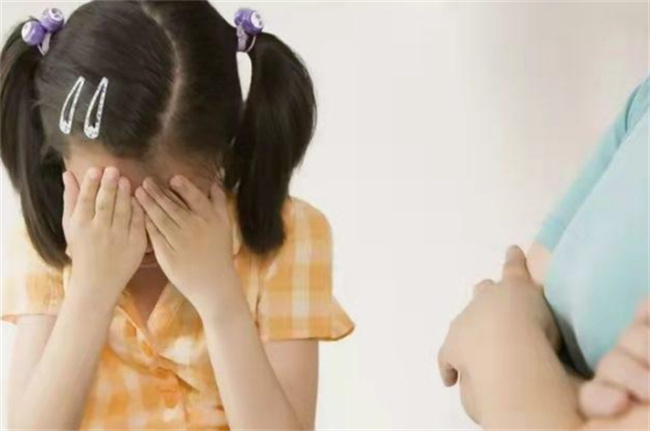 女儿第一次来大姨妈需要如何引导
