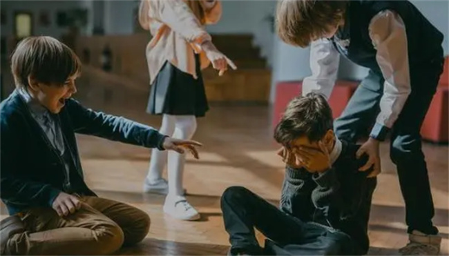 小孩被打了应该教育孩子打回去吗