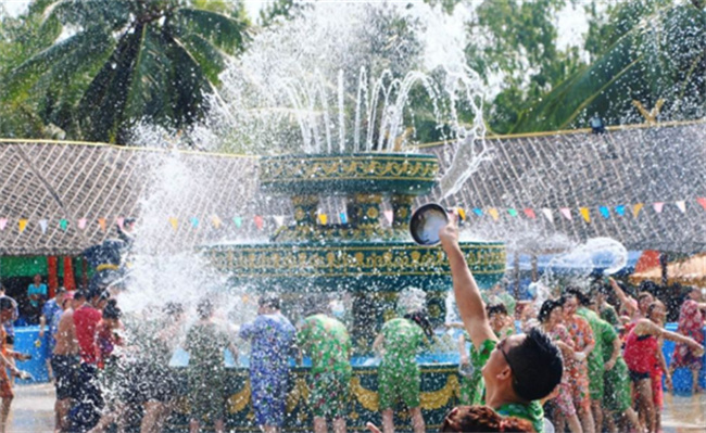 泰国庆祝泼水节，从什么时候开始呢