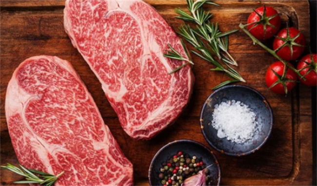 牛肉价格“大跳水”背后的原因与未来走势