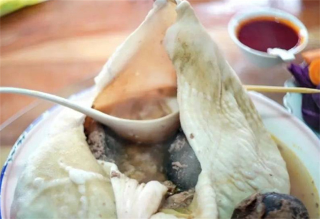探索甘肃特色美食：石炙羊肉的独特魅力