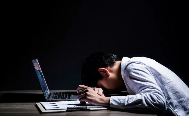 科学家确认熬夜损伤大脑了吗，还有哪些行为会损伤大脑