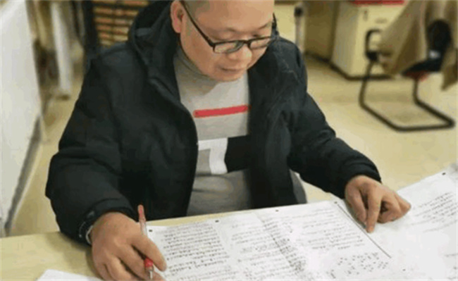 神秘的高考出题人，为何考完一门放出一个