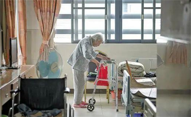 养老设施不足服务质量不高，农村养老困境如何破局