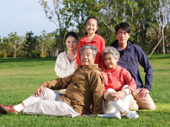 五口之家一个月生活费是多少 一家五口一年开销多少钱正常