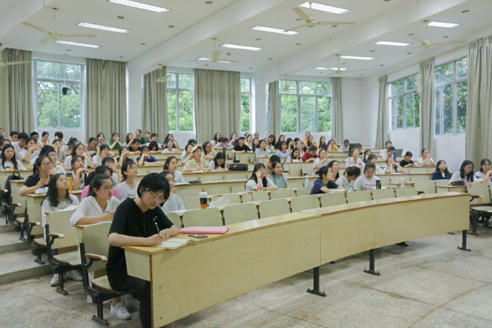 教师编制考试和教师招聘考试两者之间有什么区别吗 